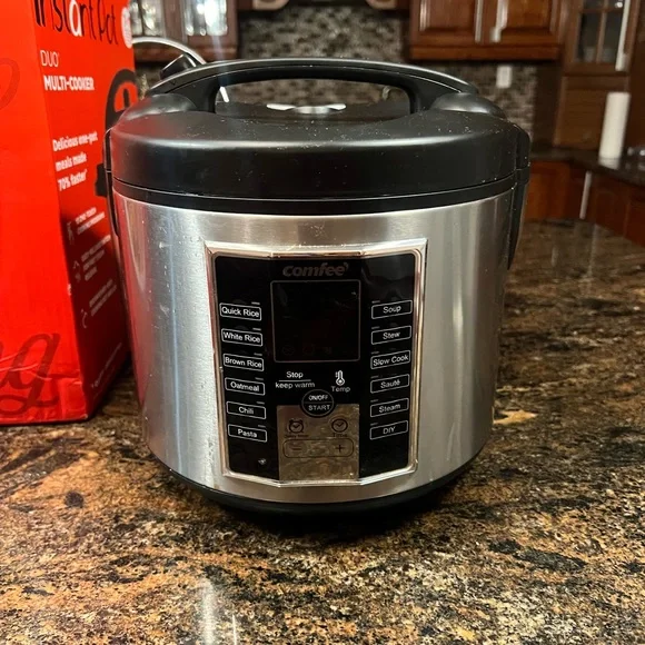 Comfee Stainless Steel Multi-Function Cooker - Picture 4 of 11